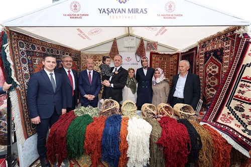 Afyonkarahisar Yaşayan Miras Festivali Başladı 